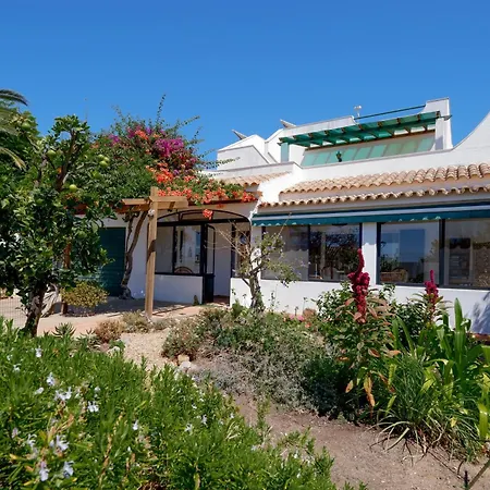 Private House, Amazing Sea View, Swimming Pool بيت للعطل